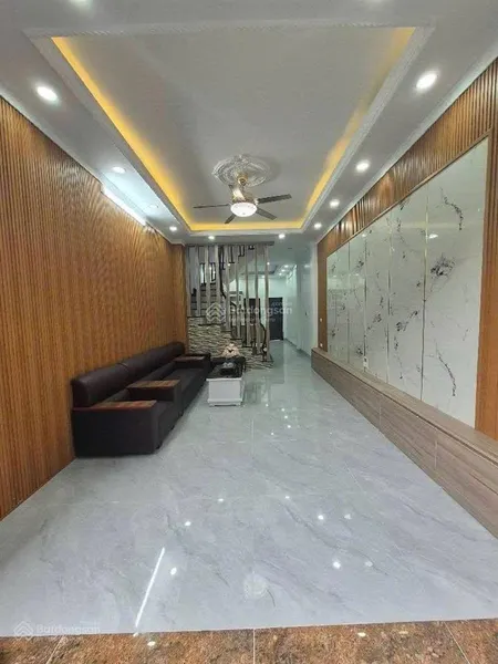 Bán nhà riêng tại đông mỹ, 5,7 tỷ, 50 m2 x4 tầng, 4pn, 3wc, ngõ 2,5m, mặt tiền 4m