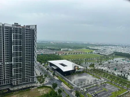 Bán nhanh căn 2n tầng cao, view hồ, có nội thất cơ bản tại zenpark giá chỉ 5.1 tỷ. 0376 368 ***