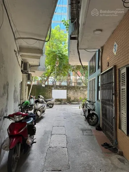 Giang văn minh ba đình mặt tiền 9.8m ô tô đỗ cửa nhà cách phố 30m