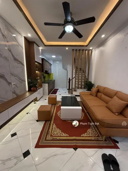 Bán nhà vĩnh hưng phân lô 5 tầng, setup full nội thất ở ngay, ngõ thông tứ tung, dt 35m2 giá 7.3 tỷ