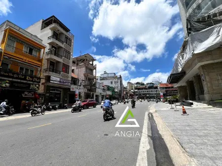Cần bán nhà phố góc hai mặt tiền đường phan đình phùng p2 (119m2 quy mô 3 tầng)