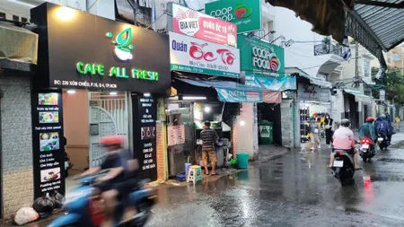 Chính chủ bán nhà riêng, mặt tiền đường xóm chiếu, p. khánh hội, tphcm