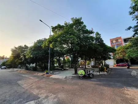 Lô đất đẹp 5m x 20m. view công viên khu biệt thự phú nhuận. lê thị riêng