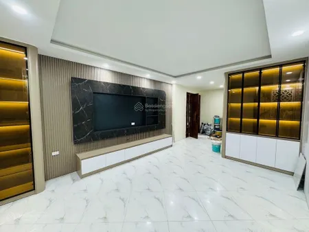 Hiếm có! nhà phố 8/3 35,8m x 5 tầng, lô góc, ngõ phân lô thông, full nội thất xịn 11,3 tỷ