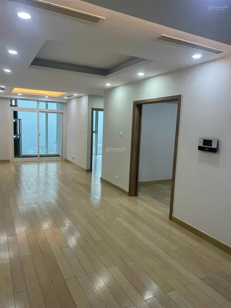 Cần bán cc cao cấp víp lê trực ba đình 72m 9,5 tỷ 2 ngủ 2 wc vew lăng bác pháp lý