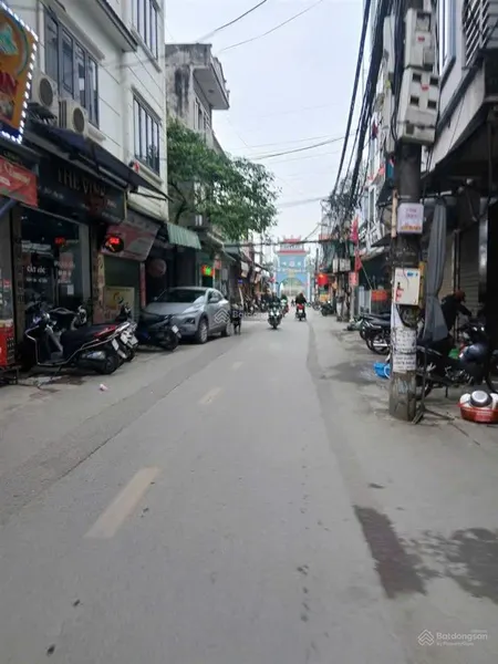 Siêu siêu rẻ, bán nhà phú đô, 52m2, 4 tầng, giá 10.8 tỷ, nhà dân xây, lô góc, ngõ nông, gần ô tô