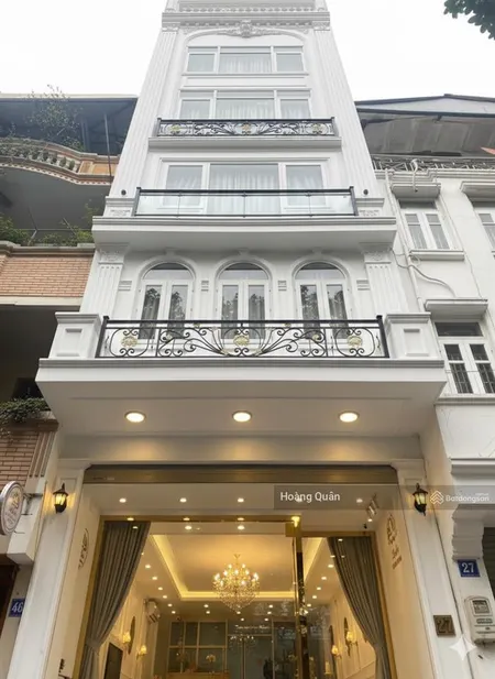 Bán tòa nhà 8 tầng ngọc hà lăng bác 1.2 tỷ/năm 13.9 tỷ, cách lăng bác 30m