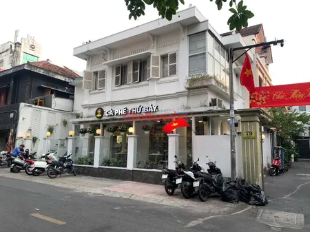 CHO THUÊ BIỆT THỰ CỔ 79A PHAN KẾ BÍNH - DT 15 X 10M, 2 TẦNG TRỐNG, QUẬN 1