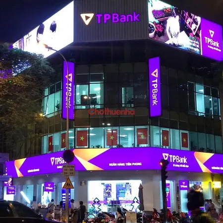 CHO THUÊ MẶT BẰNG LẦU 2 - 3 TẠI GÓC 2 MẶT TIỀN NGUYỄN THÁI BÌNH QUẬN 1