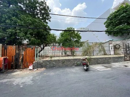 Cho thuê đất trống 600 m2 Giáp Q10 - 6/34 Lữ Gia, Quận 11 - 21mx28m - chỉ 110 triệu.
