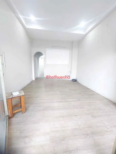 CHO THUÊ NHÀ MẶT TIỀN TRƯỜNG SA QUẬN 3, GIÁ CHỈ 20 TRIỆU
