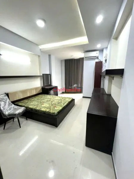 CHO THUÊ NHÀ ĐƯỜNG HỒ HẢO HỚN, PHƯỜNG CÔ GIANG, QUẬN 1. HẺM XE HƠI