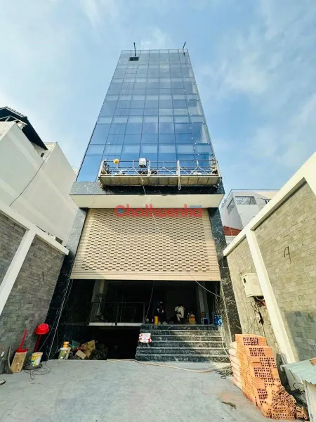 Cho thuê toà nhà 340 Nguyễn Thị Thập, Phường Tân Quy, Quận 7.