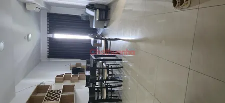 Cho thuê căn hộ cc 63m2, 2 PN, 1WC, khu dân cư văn minh, nhiều tiện ích.