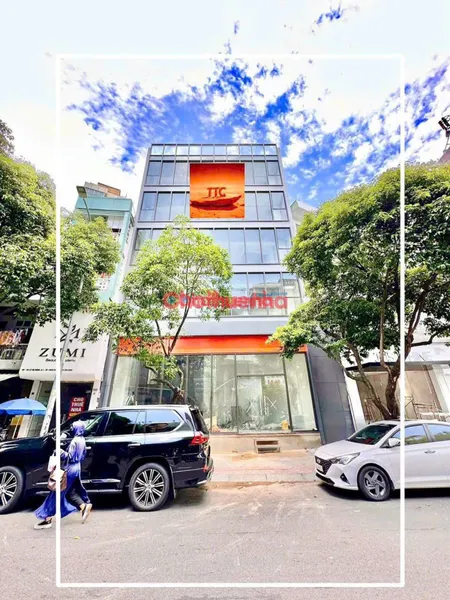 Cho thuê nhà mặt tiền Lê Thị Riêng, Phường Bến Thành, Quận 1, TPHCM.