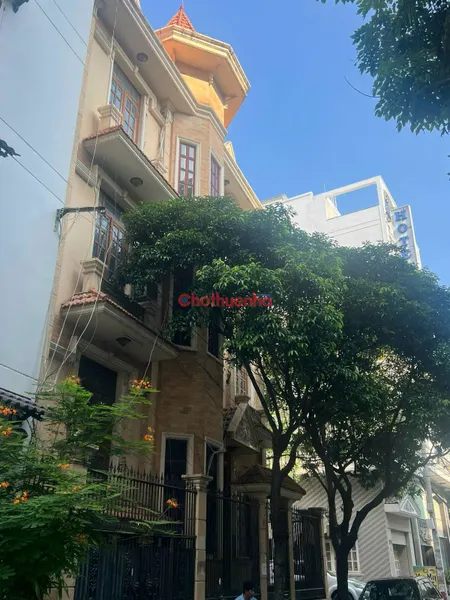 Cho thuê Tòa Nhà Khu Bàu Cát, P14, Tân Bình, 330M2, 4 Tầng, Có Hầm, Vỉa Hè Rộng