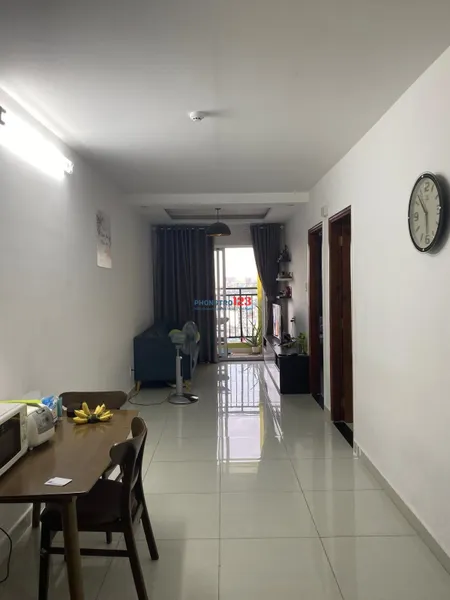 Chung Cư 8X plus Đường Trường Chinh căn 2p ngủ, ban công, nội thất giá 8,5tr/th
