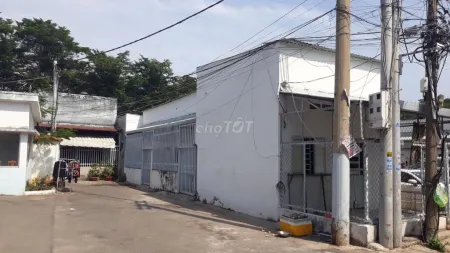 Phòng trọ 35m2 rộng rãi mát mẻ độc lập gần khu công nghiệp đông xuyên
