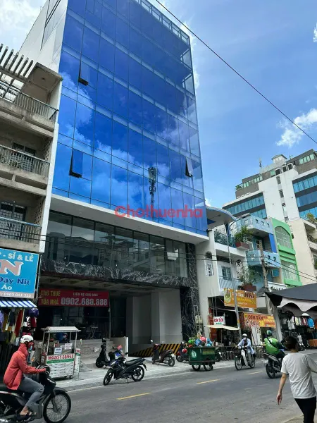Cho thuê rooftop (văn phòng) đường Nguyễn Hữu Cầu, phường Tân Định, Quận 1.