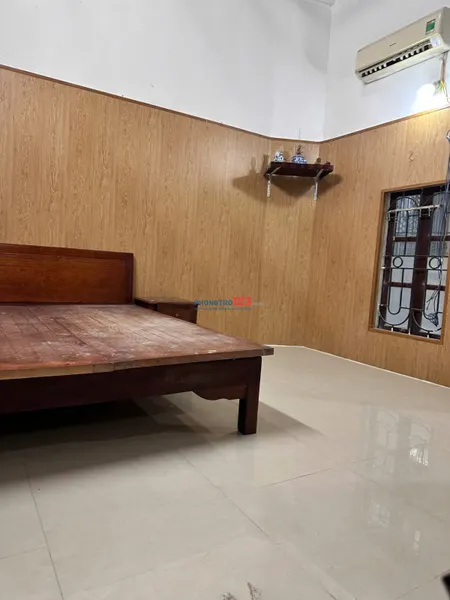 Nhà riêng chính chủ đủ đồ 60m/5tr có 3PN, có điều hoà, đủ tiện nghi, Điện nước giá Dân