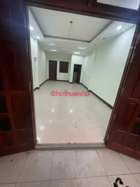 CHO THUÊ NHÀ MẶT TIỀN ĐƯỜNG BÀU CÁT PHƯỜNG 14 TÂN BÌNH