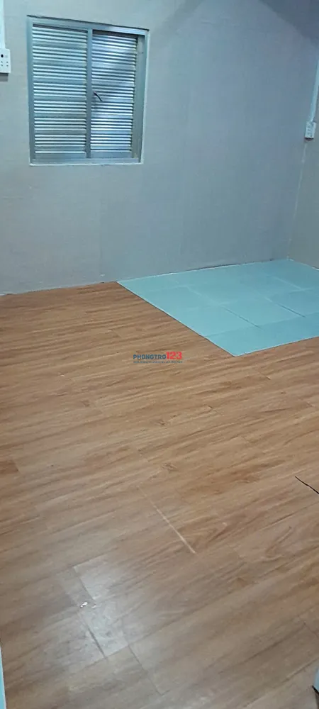 Cần cho thuê căn hộ chung cư 12 võ văn kiệt. có phòng ngủ. có bếp, có nhà vệ sinh khép kín