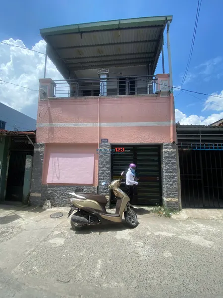 Cần cho thuê Nhà Nguyên Căn đường Nguyễn Thị Minh Khai, Dĩ An, Bình Dương
