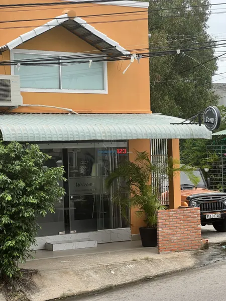 Cho nhà nguyên căn 40 - 50m2 02 mặt tiền đường lớn,18C đường Nguyễn Tấn Định, Hàm Tiến