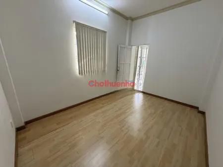 CHO THUÊ NHÀ NGUYÊN CĂN VỊ TRÍ ĐẮC ĐỊA ĐƯỜNG NGUYỄN CÔNG TRỨ QUẬN 1