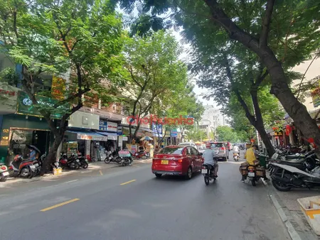 Cho thuê nhà mặt tiền Calmette, Quận 1. Chỉ 55 triệu/tháng.