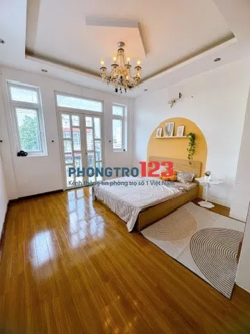 Phòng studio siêu rộng – ban công bự, ở 3 người thoải mái sát ĐH NTT 3p!