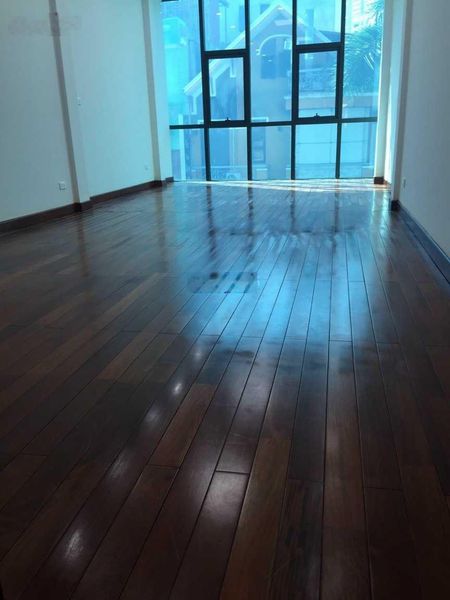 Cho thuê gấp văn phòng phố Hoàng Ngân giá siêu rẻ, phòng có ban công cửa sổ siêu thoáng: 0978439478