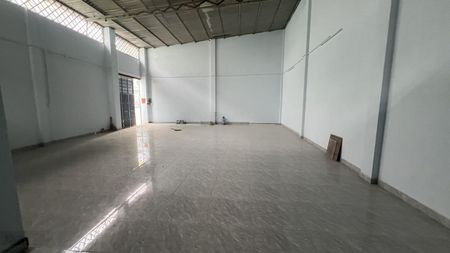 xưởng mã lò 10x15 nền gạch men có gác điện 3p giá rẻ
