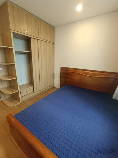 Chính chủ cho thuê chung cư Mipec Riverside 69m2 2 ngủ 2 vệ sinh full đồ giá 12 triệu LH 0916393862