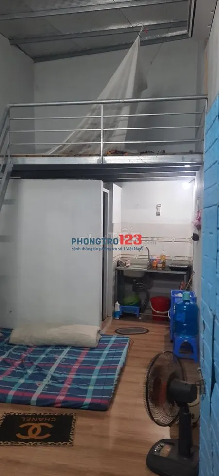 Tìm người ở ghép Ngõ Khúc Thủy, Thanh Oai, DT 20m2, giá 900k/tháng