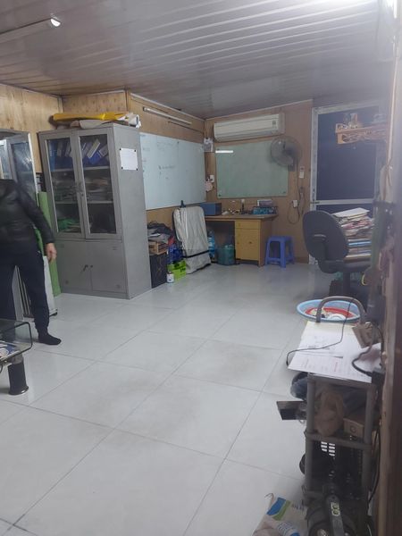 Cho thuê kho ngõ 192 Lê Trọng Tấn DT:200m có điện 3fa