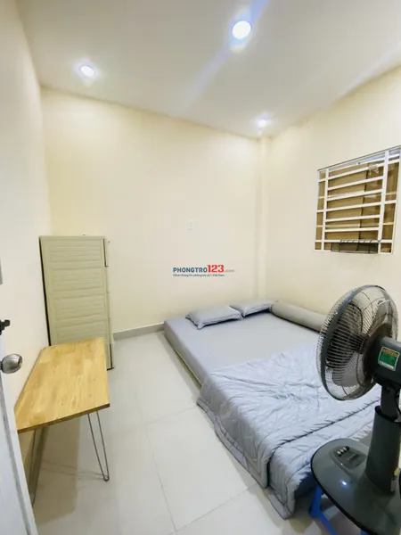 Phòng máy giặt, tắm nước nóng,wc riêng 2tr7