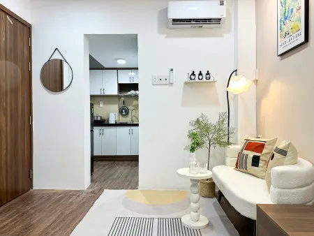 CĂN HỘ DỊCH VỤ MẶT TIỀN TRẦN HƯNG ĐẠO QUẬN 5 GẦN CẦU NGUYỄN VĂN CỪ, DI CHUYỂN THUẬN TIỆN TRUNG TÂM.