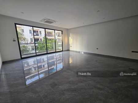CHO THUÊ MẶT BẰNG VĂN PHÒNG LÂM HẠ 85m2 x 4T thông sàn giá 40 tr / tháng