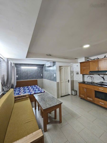 Cho thuê phòng đường số 42 Quận 4 - phòng rộng thoáng 40m - chỉ từ 5.7 triệu