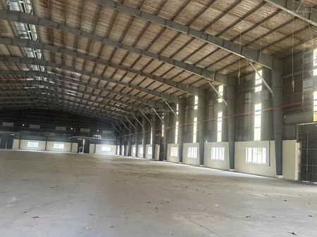 Cho thuê xưởng Bến Lức Long An DT 4500m2
