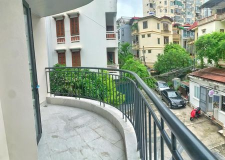 Cho thuê 2 sàn Văn Cao 130m², ô tô đỗ cửa hỗ trợ lắp điều hòa, phù hợp văn phòng/đào tạo
