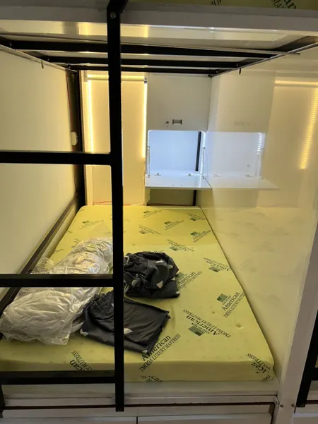 Cho nữ thuê KTX Sleepbox đầy đủ tiện nghi, bao điện nước tại P.10, Tân Bình
