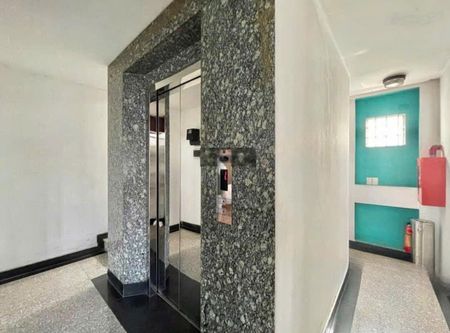 Văn phòng cho thuê mặt tiền đường Điện Biên Phủ, diện tích 45m2 Q.10, LH 0938202123