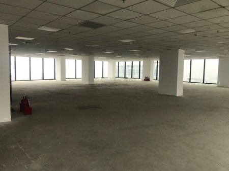 Cho thuê văn phòng Vinhomes Technopark Gia Lâm - Hà Nội: DT 500m2 giá 100nghìn/m2/th