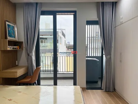 STUDIO BẾP TÁCH XA – BAN CÔNG SIÊU TO – FULL NỘI THẤT, NHÀ MỚI ĐẸP, QUẬN 7