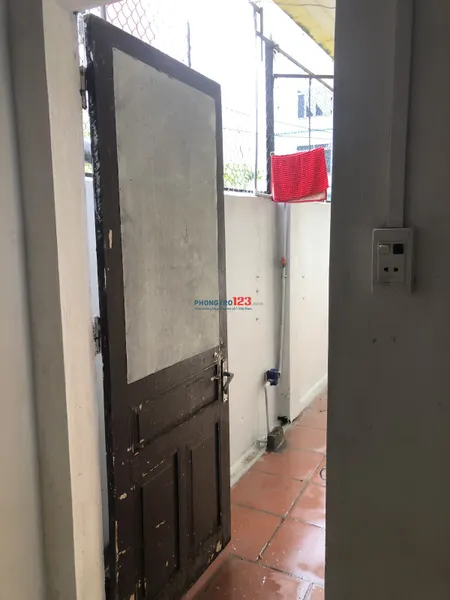 Tìm nam ở ghép cùng ở Xóm 1 Quỳnh đô, Vĩnh Quỳnh. phòng rộng, đi lại thoải mái. Giá Phòng là 1tr3.
