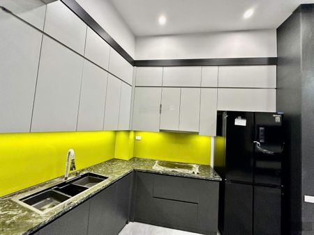 Cho thuê nhà nguyên căn Lai Xá DT 40m2 5 tầng 4PN full đồ 8 triệu