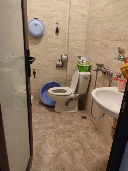 Cho thuê nhà ngõ 541 Bát Khối -9 Triệu