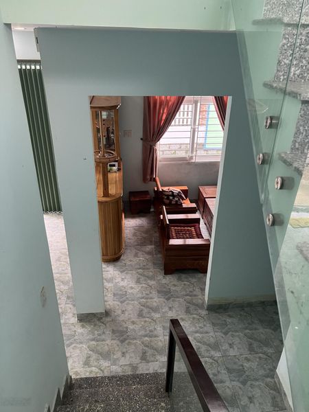 Cho thuê nhà 4tr/tháng, mặt tiền Hương Lộ 39, buôn bán tốt, Diên Hoà